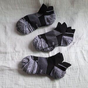 3 pairs Bombas Women's Running Ankle Socks Black Size M